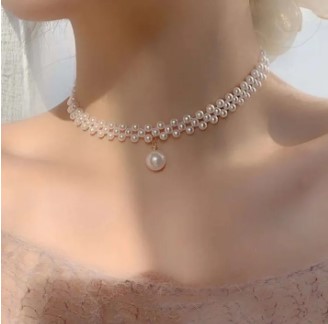 Stylish pearl choker for Girls and woman (Korean design)